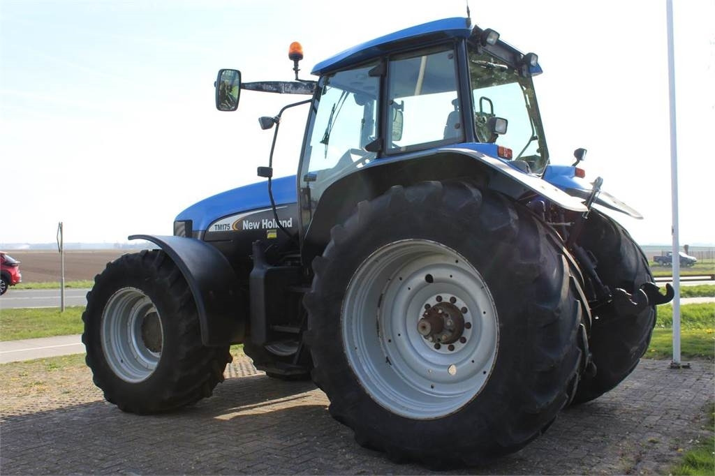 New Holland TM175 - Traktor: pilt 4 New Holland TM175 - Traktor: pilt 4