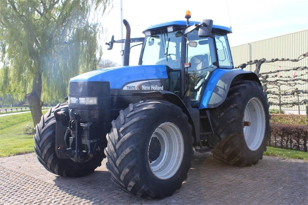 New Holland TM175 - Traktor: pilt 1 New Holland TM175 - Traktor: pilt 1