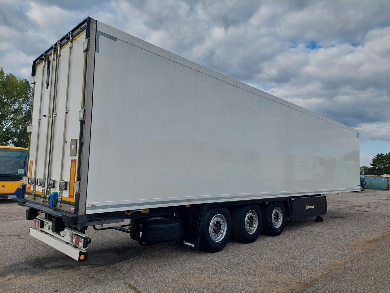 Krone SD Thermo King SLXi 300 - Külmutiga poolhaagis: pilt 4 Krone SD Thermo King SLXi 300 - Külmutiga poolhaagis: pilt 4