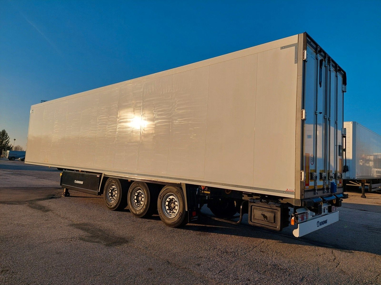 Krone SD Thermo King SLXi 300 - Külmutiga poolhaagis: pilt 3 Krone SD Thermo King SLXi 300 - Külmutiga poolhaagis: pilt 3