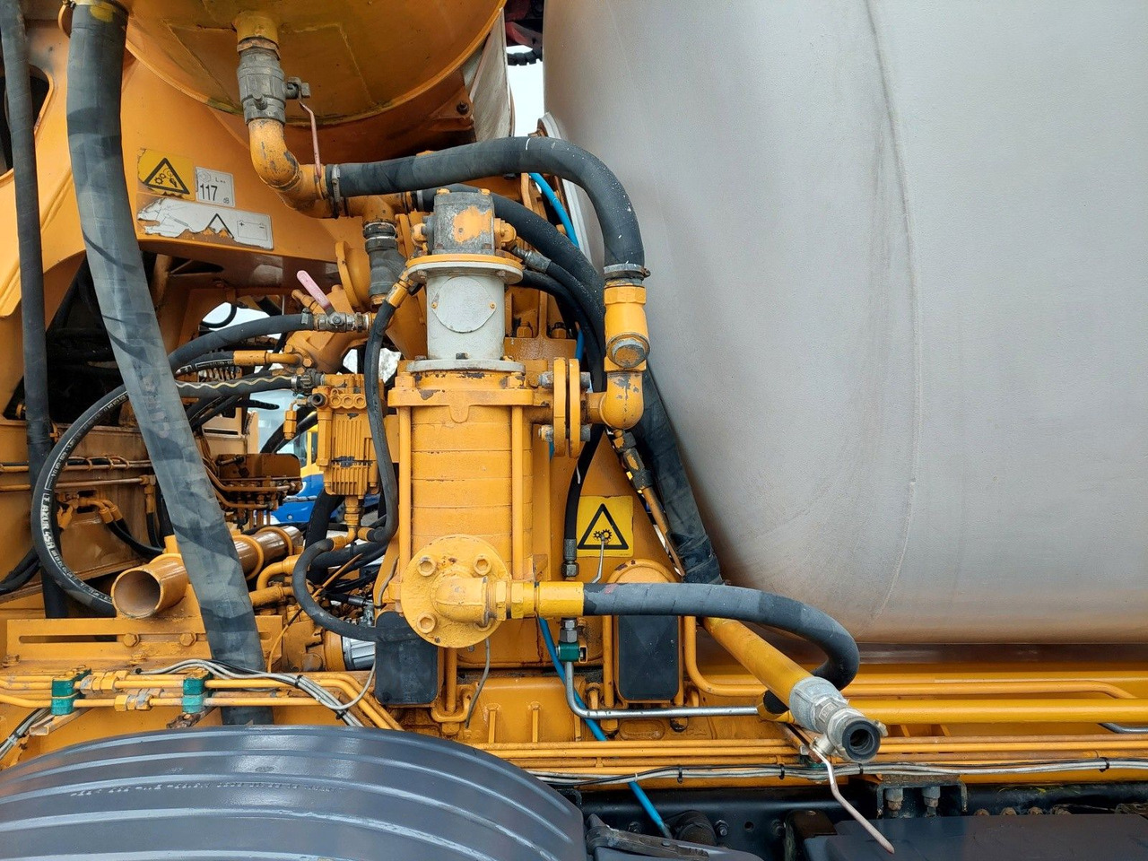 MAN 35.413 FFD-TM BB CIFA MAGNUM MK 28.4 liising MAN 35.413 FFD-TM BB CIFA MAGNUM MK 28.4: pilt 13