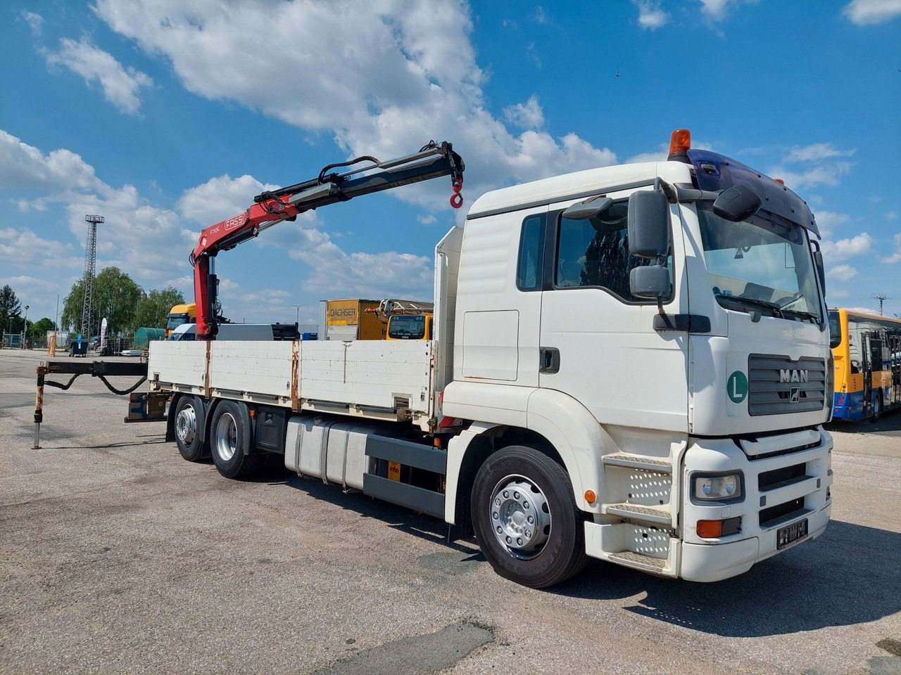 MAN GA 26.320 6X2-2 BL + Kran Fassi F110AC22 - Madelveok/ Platvormveok, Kraanaga veoauto: pilt 2 MAN GA 26.320 6X2-2 BL + Kran Fassi F110AC22 - Madelveok/ Platvormveok, Kraanaga veoauto: pilt 2