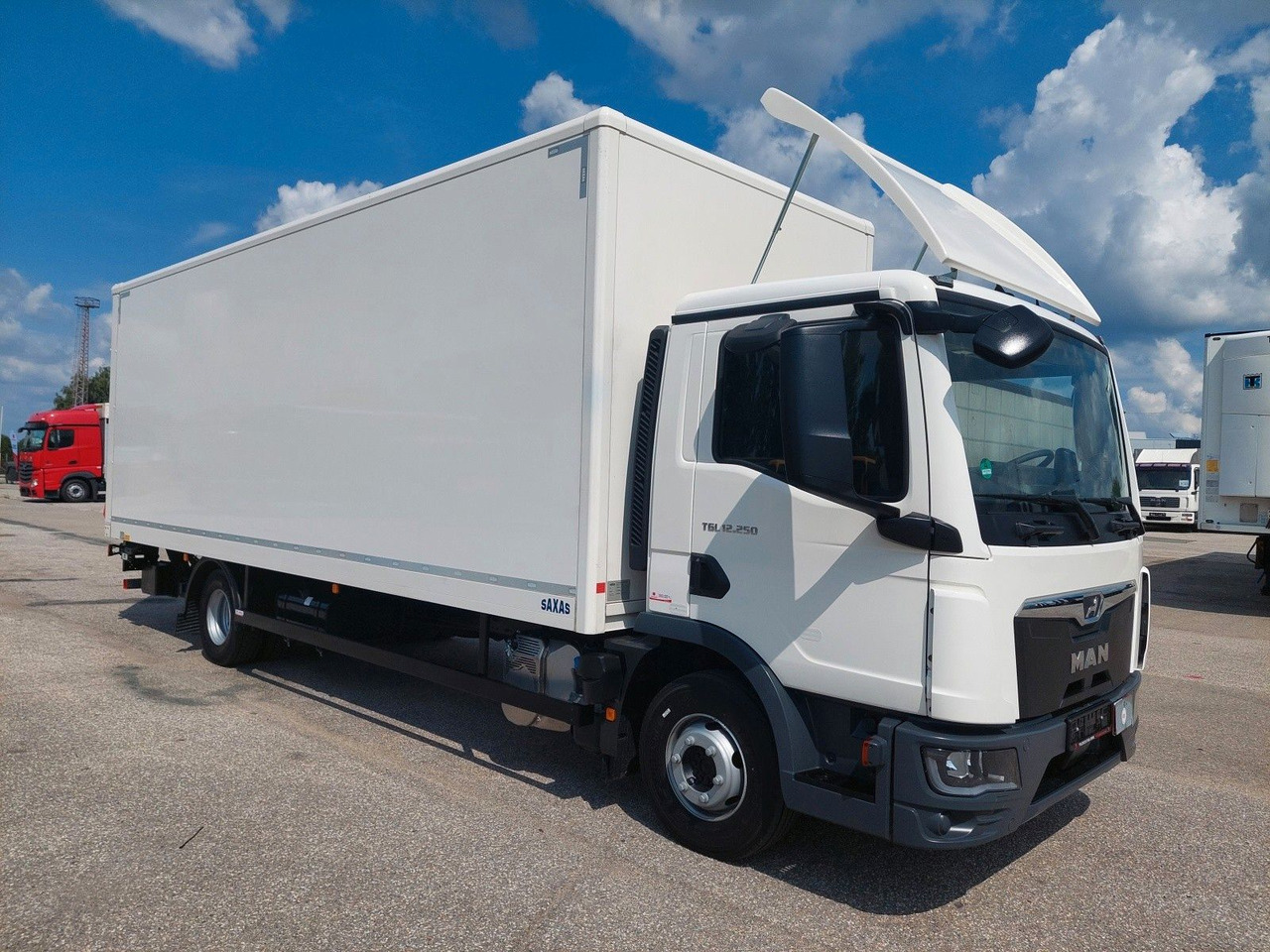 MAN TGL 12.250 BL CH 4x2 LBW 17 Palleten - Kasti veoauto: pilt 2 MAN TGL 12.250 BL CH 4x2 LBW 17 Palleten - Kasti veoauto: pilt 2