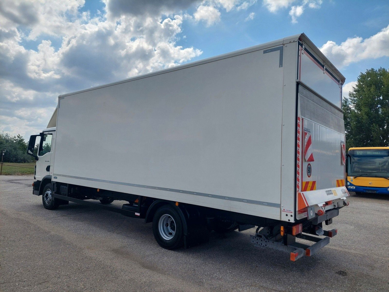 MAN TGL 12.250 BL CH 4x2 LBW 17 Palleten - Kasti veoauto: pilt 3 MAN TGL 12.250 BL CH 4x2 LBW 17 Palleten - Kasti veoauto: pilt 3