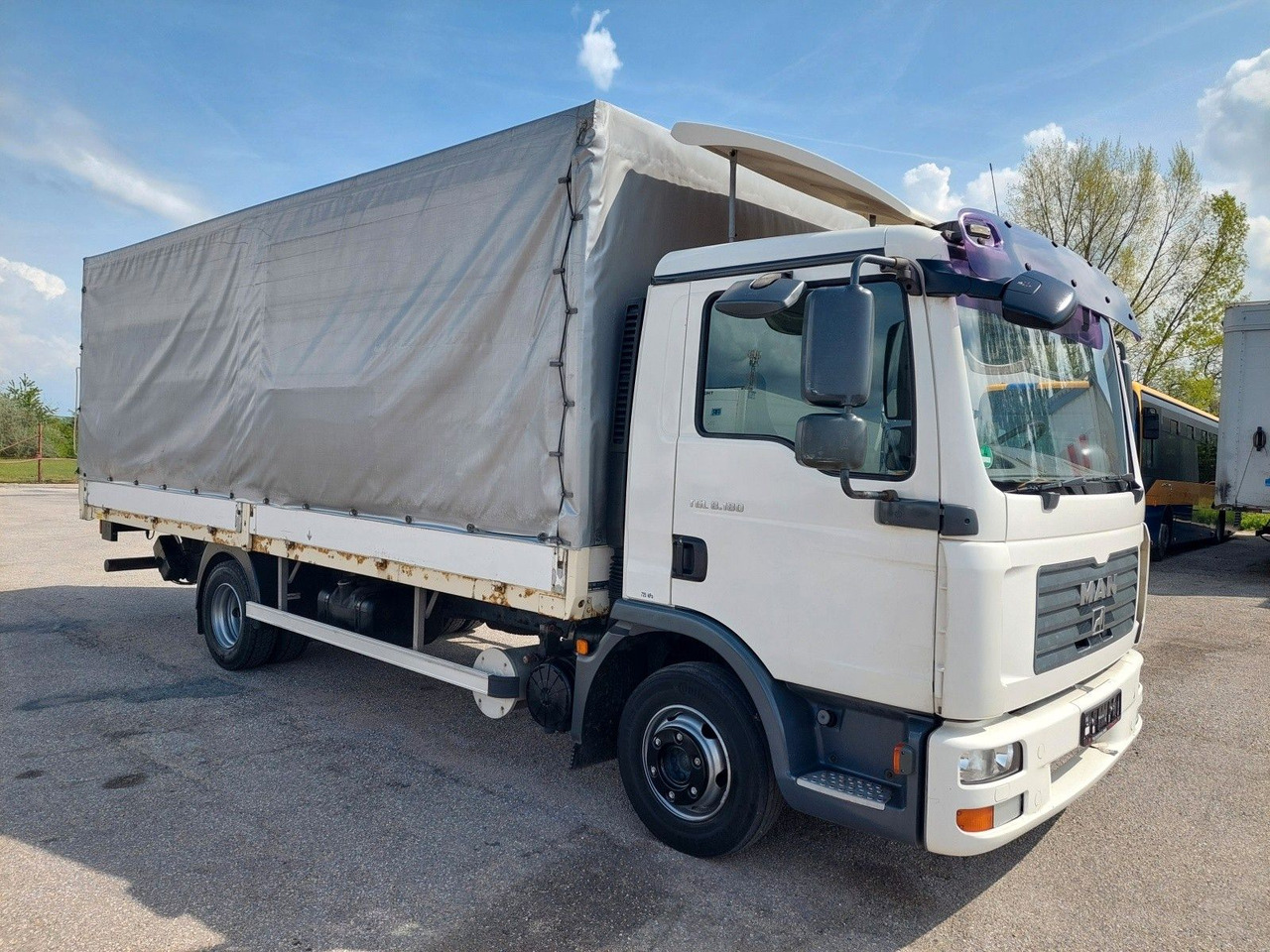 MAN TGL 8.180 4X2 BL - Tent veoauto: pilt 2 MAN TGL 8.180 4X2 BL - Tent veoauto: pilt 2