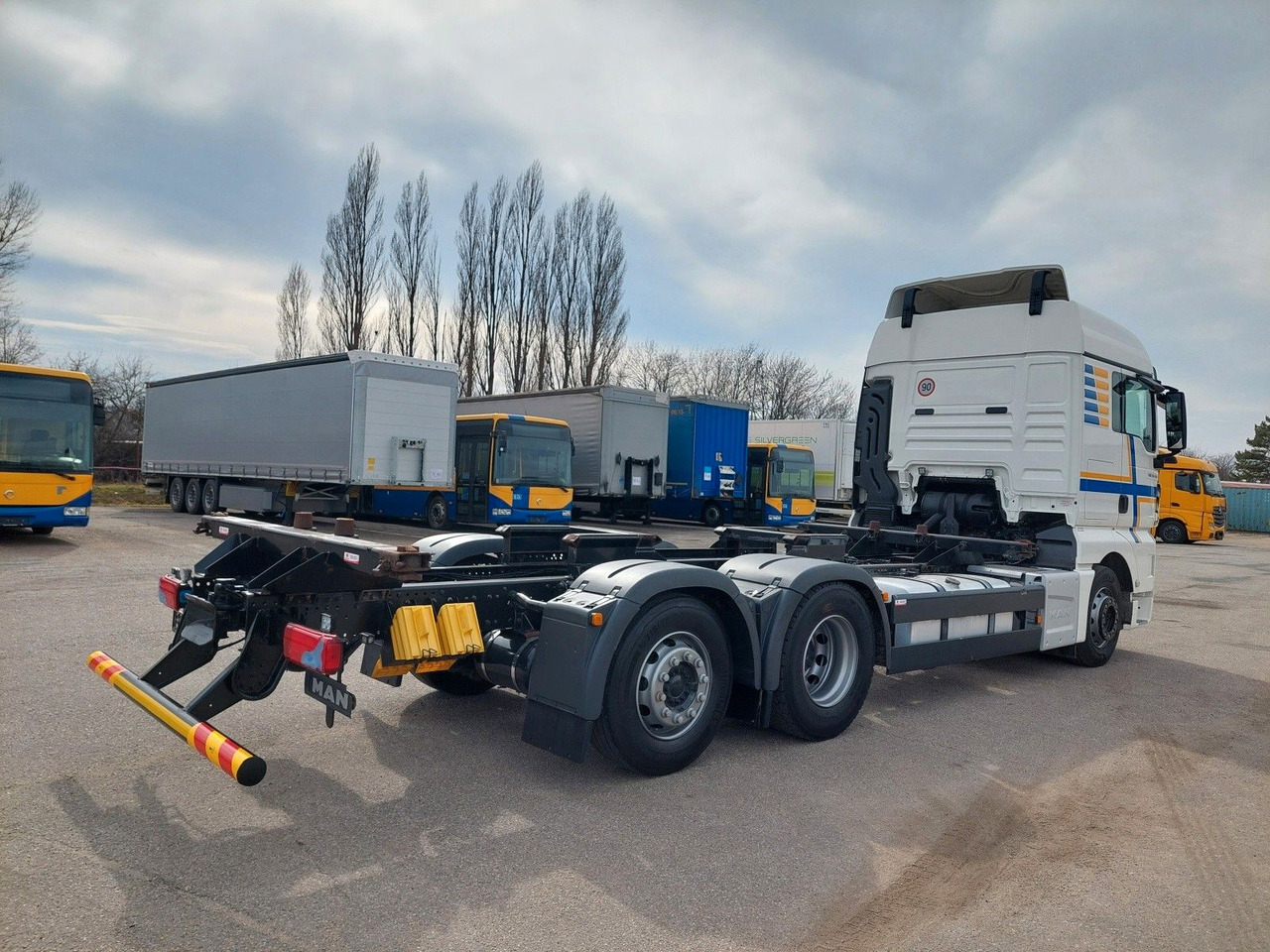 MAN TGX 26.460 LL 6x2/2 - Konteinerveduk/ Tõstukiga veoauto: pilt 4 MAN TGX 26.460 LL 6x2/2 - Konteinerveduk/ Tõstukiga veoauto: pilt 4