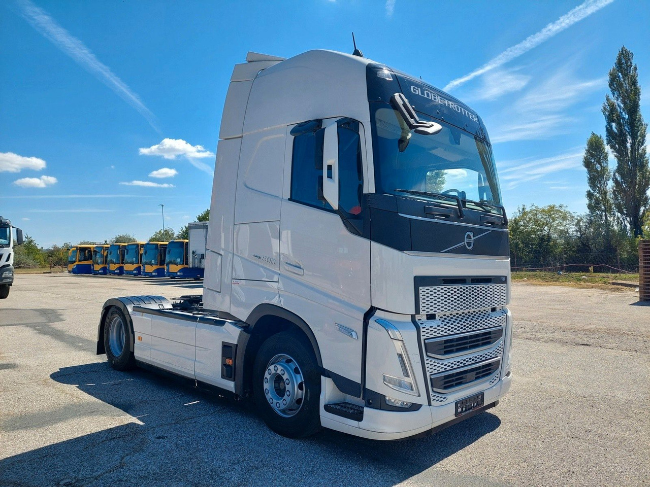 Volvo FH 13 Globetrotter XL 500 - Sadulveok: pilt 2 Volvo FH 13 Globetrotter XL 500 - Sadulveok: pilt 2