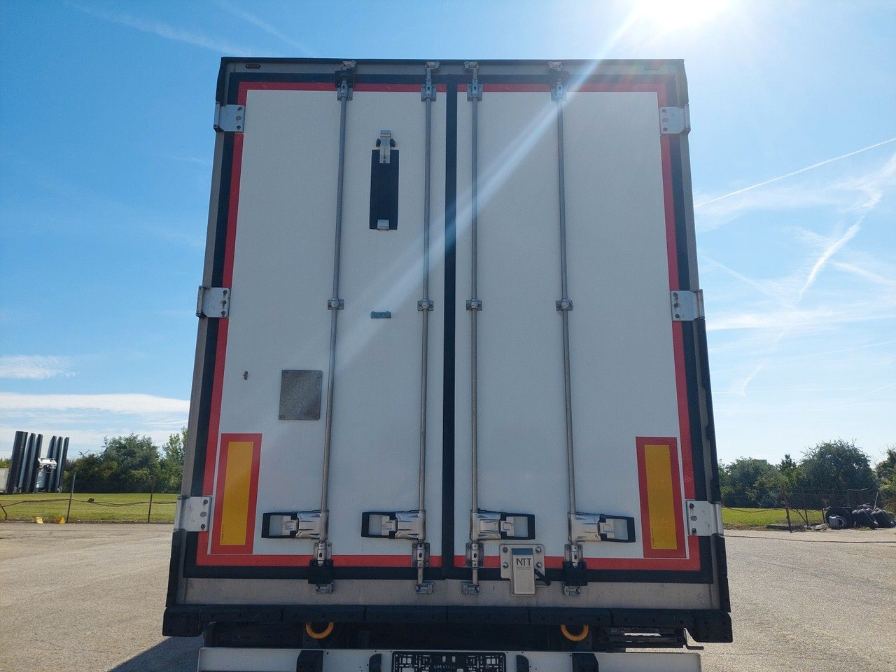 Schmitz Cargobull SKO24 ThermoKing SLXi 300 - Külmutiga poolhaagis: pilt 5 Schmitz Cargobull SKO24 ThermoKing SLXi 300 - Külmutiga poolhaagis: pilt 5