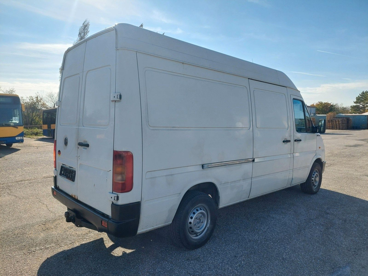 Volkswagen LT Kasten-Kombi 35 L2H2 Hochraum - Tarbesõiduk furgoon: pilt 4 Volkswagen LT Kasten-Kombi 35 L2H2 Hochraum - Tarbesõiduk furgoon: pilt 4