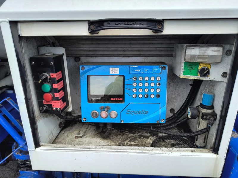 Tsisternauto transporditavad ained kütust Renault Premium 310 DXI - CARBURANT / FUEL 13500L - 4 COMP: pilt 13