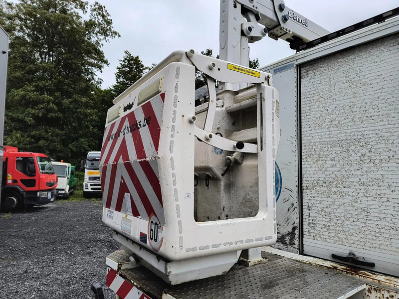 Interior photo 2: Veoauto Iveco EuroCargo 120 120E18 + COMET 151TAL (15 m) Interior photo 2: Veoauto Iveco EuroCargo 120 120E18 + COMET 151TAL (15 m)