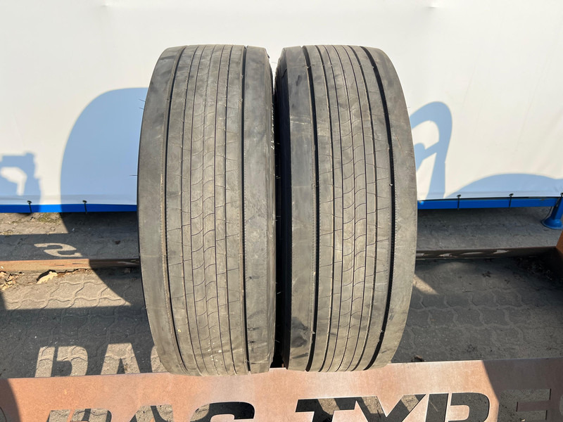 Bridgestone Bridgestone 315/70R22.5 Enliten Steer 154/150 M+S 3PMSF gebruikte set - Rehv - Veoauto: pilt 1 Bridgestone Bridgestone 315/70R22.5 Enliten Steer 154/150 M+S 3PMSF gebruikte set - Rehv - Veoauto: pilt 1