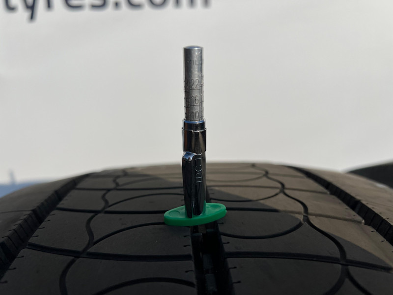 Bridgestone Bridgestone 315/70R22.5 H-STEER002 ECOPIA 156/154 M M+S 3PMSF gebruikte set - Rehv - Veoauto: pilt 3 Bridgestone Bridgestone 315/70R22.5 H-STEER002 ECOPIA 156/154 M M+S 3PMSF gebruikte set - Rehv - Veoauto: pilt 3