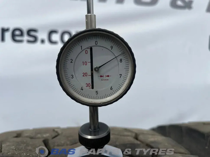 Bridgestone Bridgestone 315/80R22.5 RETREAD (cover) 154/150 M+S 3PMSF gebruikte set - Rehv - Veoauto: pilt 3 Bridgestone Bridgestone 315/80R22.5 RETREAD (cover) 154/150 M+S 3PMSF gebruikte set - Rehv - Veoauto: pilt 3