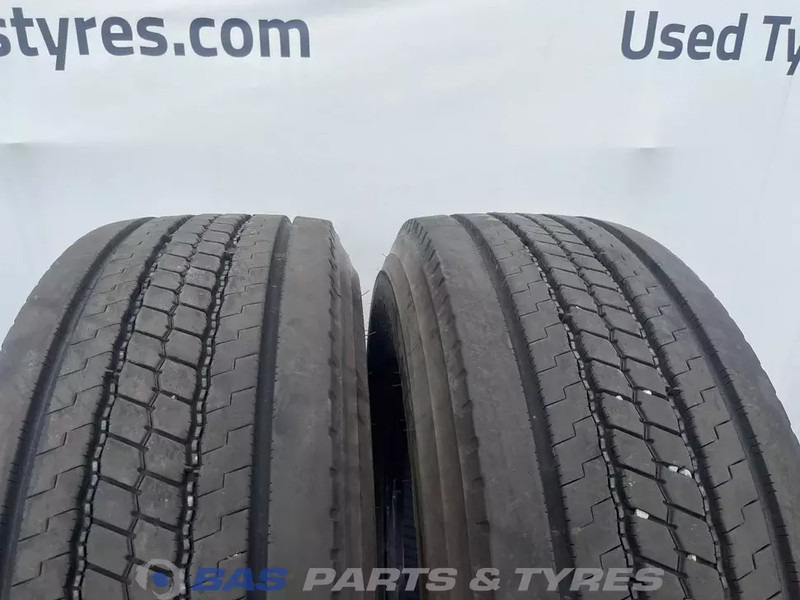 Bridgestone Bridgestone 385/65R22.5 RW-STEER001 164/158 K M+S 3PMSF gebruikte set - Rehv - Veoauto: pilt 2 Bridgestone Bridgestone 385/65R22.5 RW-STEER001 164/158 K M+S 3PMSF gebruikte set - Rehv - Veoauto: pilt 2