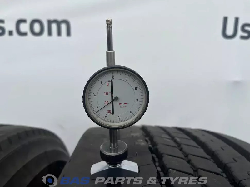 Bridgestone Bridgestone 385/65R22.5 RW-STEER001 164/158 K M+S 3PMSF gebruikte set - Rehv - Veoauto: pilt 3 Bridgestone Bridgestone 385/65R22.5 RW-STEER001 164/158 K M+S 3PMSF gebruikte set - Rehv - Veoauto: pilt 3