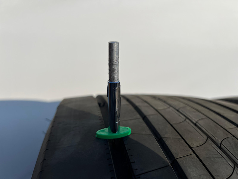 Bridgestone - Rehv - Veoauto: pilt 3 Bridgestone - Rehv - Veoauto: pilt 3