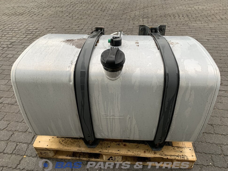 DAF Brandstoftank DAF 430 Liter 1681824 - Kütusepaak - Veoauto: pilt 1 DAF Brandstoftank DAF 430 Liter 1681824 - Kütusepaak - Veoauto: pilt 1