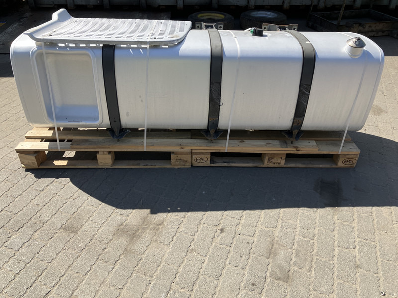 DAF - Kütusepaak - Veoauto: pilt 1 DAF - Kütusepaak - Veoauto: pilt 1