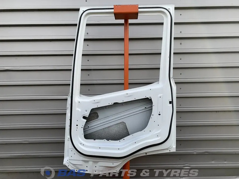 DAF XF G2 Portier Rechts DAF 2197012 - Uks ja varuosad - Veoauto: pilt 2 DAF XF G2 Portier Rechts DAF 2197012 - Uks ja varuosad - Veoauto: pilt 2