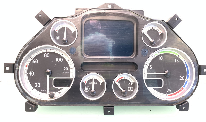 DAF XF105 - Armatuurlaud - Veoauto: pilt 1 DAF XF105 - Armatuurlaud - Veoauto: pilt 1