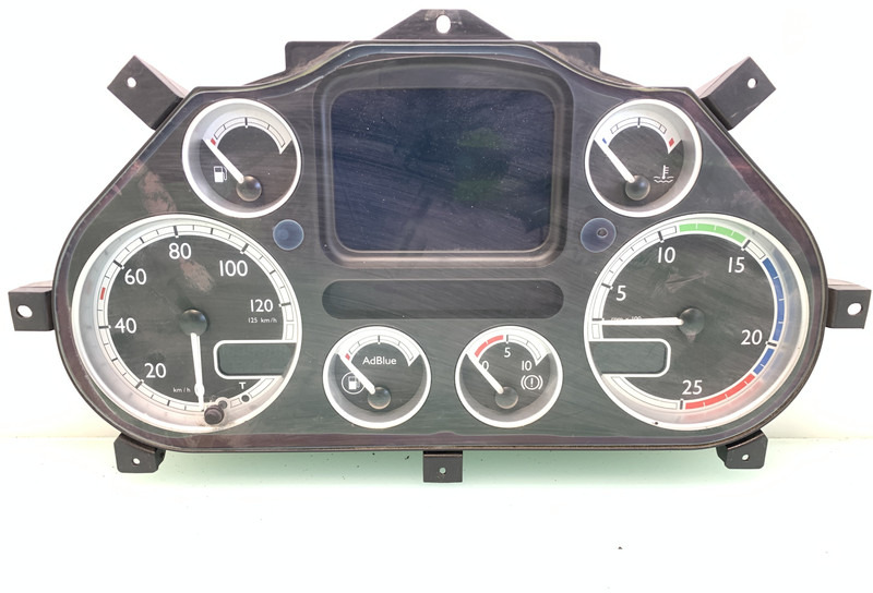 DAF XF105 - Armatuurlaud - Veoauto: pilt 1 DAF XF105 - Armatuurlaud - Veoauto: pilt 1