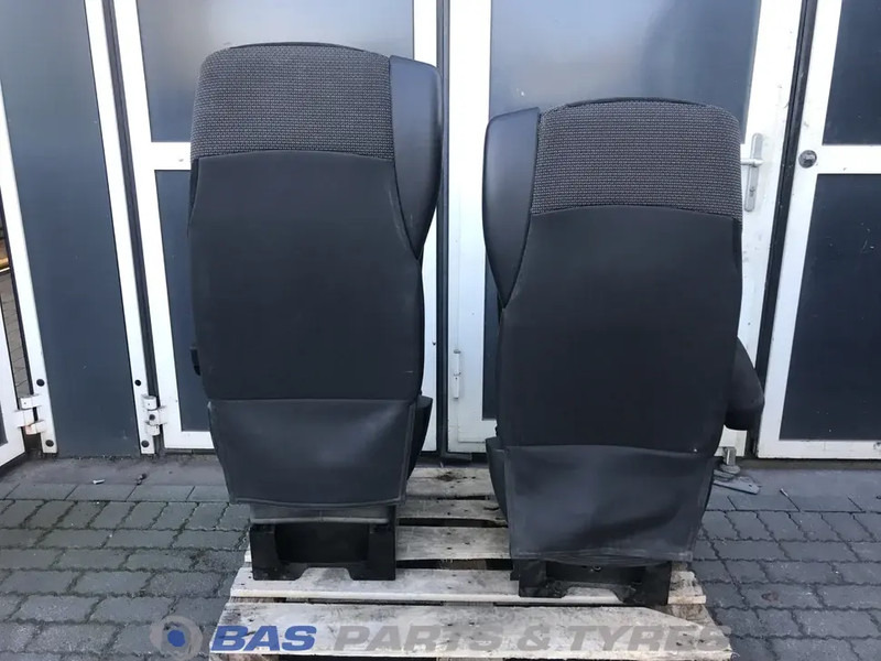 DAF XF106 Stoelen set DAF 1844320 - Iste - Veoauto: pilt 3 DAF XF106 Stoelen set DAF 1844320 - Iste - Veoauto: pilt 3