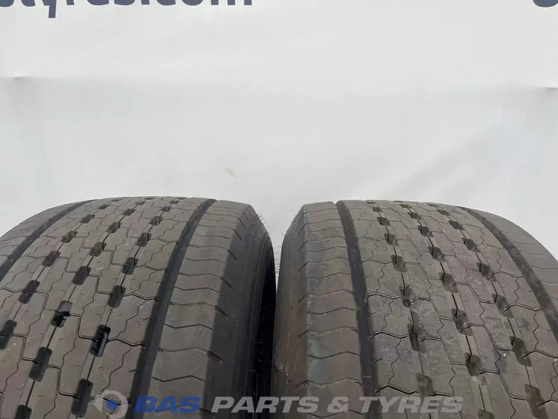 DUNLOP Dunlop 385/55R22.5 SP346 160/158 J M+S 3PMSF gebruikte set - Rehv - Veoauto: pilt 2 DUNLOP Dunlop 385/55R22.5 SP346 160/158 J M+S 3PMSF gebruikte set - Rehv - Veoauto: pilt 2