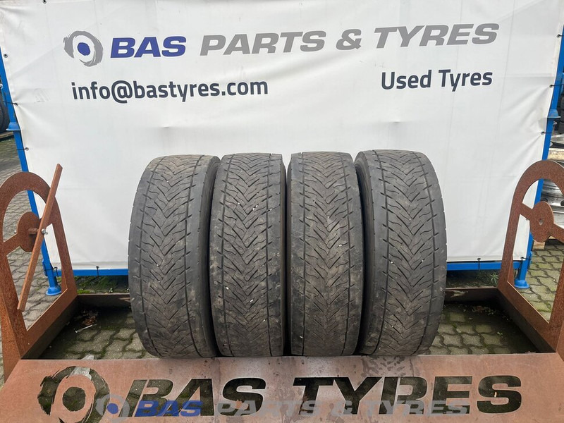 Goodyear Goodyear 315/70R22.5 KMAX D G2 154/152 M+S 3PMSF gebruikte set - Rehv - Veoauto: pilt 1 Goodyear Goodyear 315/70R22.5 KMAX D G2 154/152 M+S 3PMSF gebruikte set - Rehv - Veoauto: pilt 1