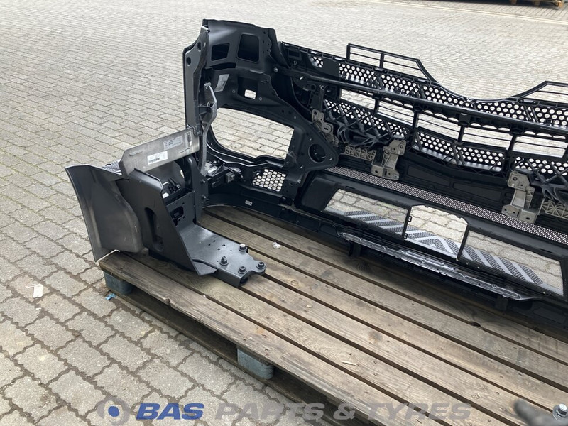 Mercedes-Benz Actros MP4 Bumper Mercedes A 960 880 16 90 - Kaitseraud - Veoauto: pilt 4 Mercedes-Benz Actros MP4 Bumper Mercedes A 960 880 16 90 - Kaitseraud - Veoauto: pilt 4