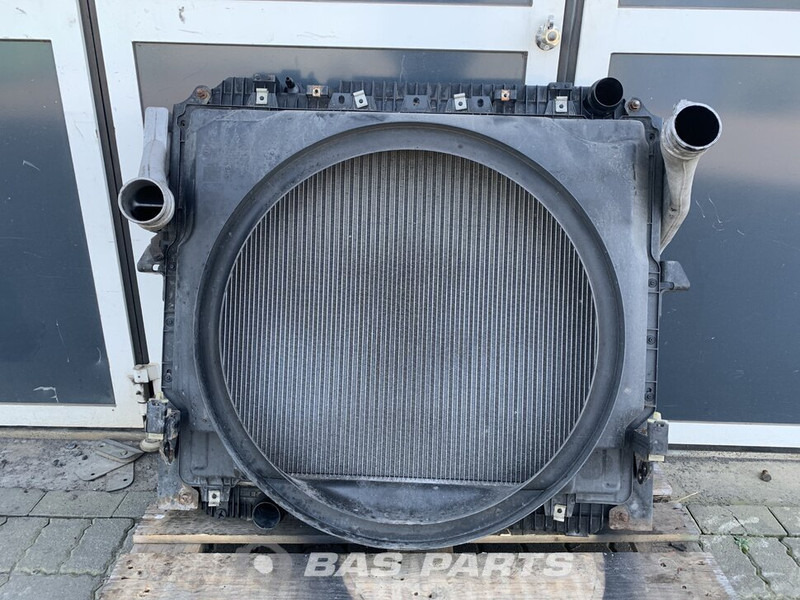 Mercedes-Benz Actros MP4 - Radiaator - Veoauto: pilt 1 Mercedes-Benz Actros MP4 - Radiaator - Veoauto: pilt 1