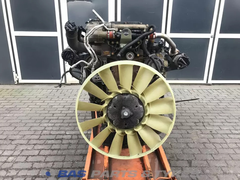 Mercedes-Benz Actros MP4 Motor Mercedes OM471.926 450 A 002 010 65 00 - Mootor - Veoauto: pilt 4 Mercedes-Benz Actros MP4 Motor Mercedes OM471.926 450 A 002 010 65 00 - Mootor - Veoauto: pilt 4