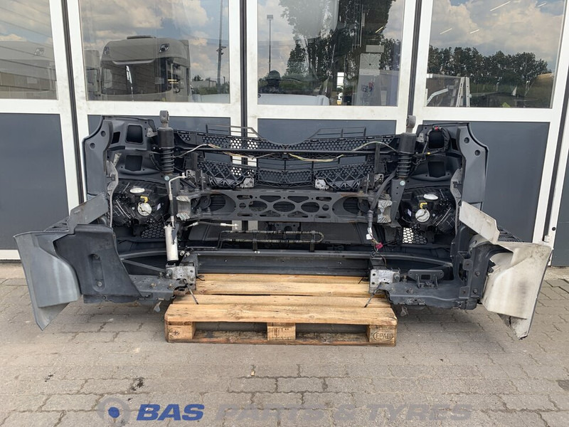 Mercedes-Benz Antos MP4 Bumper Mercedes A 960 310 23 22 - Kaitseraud - Veoauto: pilt 4 Mercedes-Benz Antos MP4 Bumper Mercedes A 960 310 23 22 - Kaitseraud - Veoauto: pilt 4