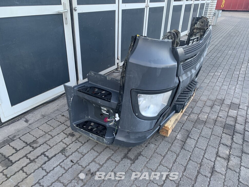 Mercedes-Benz Antos MP4 Bumper Mercedes A 960 880 63 72 - Kaitseraud - Veoauto: pilt 3 Mercedes-Benz Antos MP4 Bumper Mercedes A 960 880 63 72 - Kaitseraud - Veoauto: pilt 3