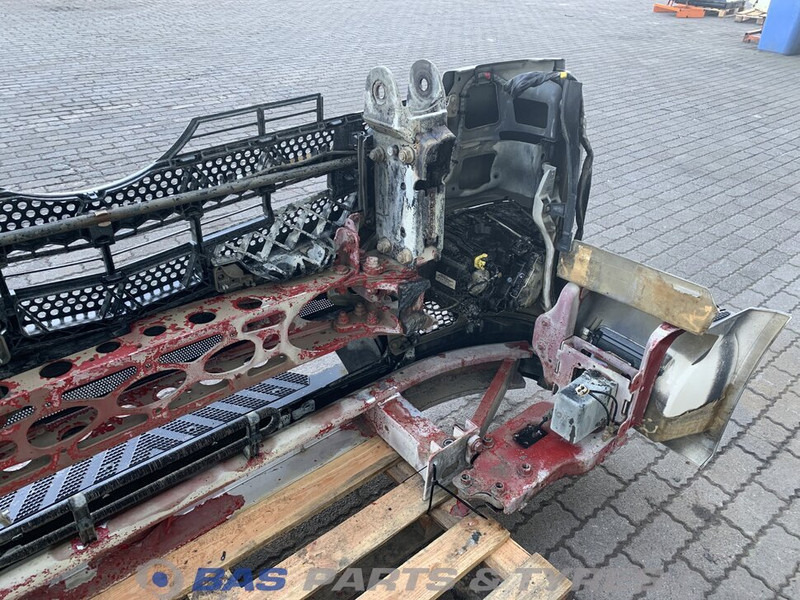 Mercedes-Benz Antos MP4 Bumper Mercedes A 960 880 63 72 - Kaitseraud - Veoauto: pilt 5 Mercedes-Benz Antos MP4 Bumper Mercedes A 960 880 63 72 - Kaitseraud - Veoauto: pilt 5