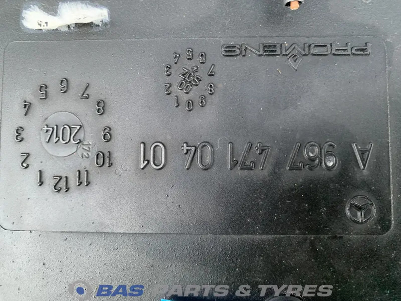 Mercedes-Benz Brandstoftank Mercedes 120 Liter A 967 471 04 01 - Kütusepaak - Veoauto: pilt 5 Mercedes-Benz Brandstoftank Mercedes 120 Liter A 967 471 04 01 - Kütusepaak - Veoauto: pilt 5