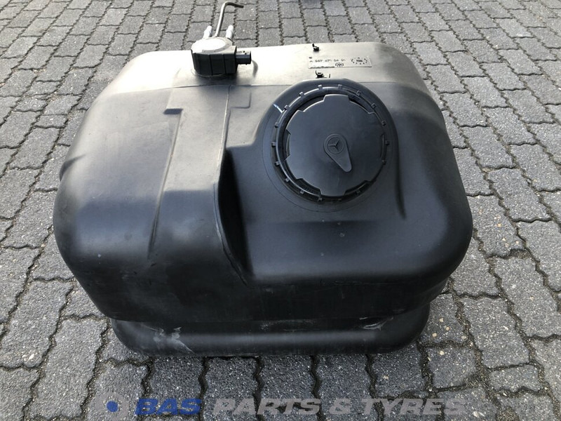 Mercedes-Benz Brandstoftank Mercedes 120 Liter A 967 471 04 01 - Kütusepaak - Veoauto: pilt 1 Mercedes-Benz Brandstoftank Mercedes 120 Liter A 967 471 04 01 - Kütusepaak - Veoauto: pilt 1
