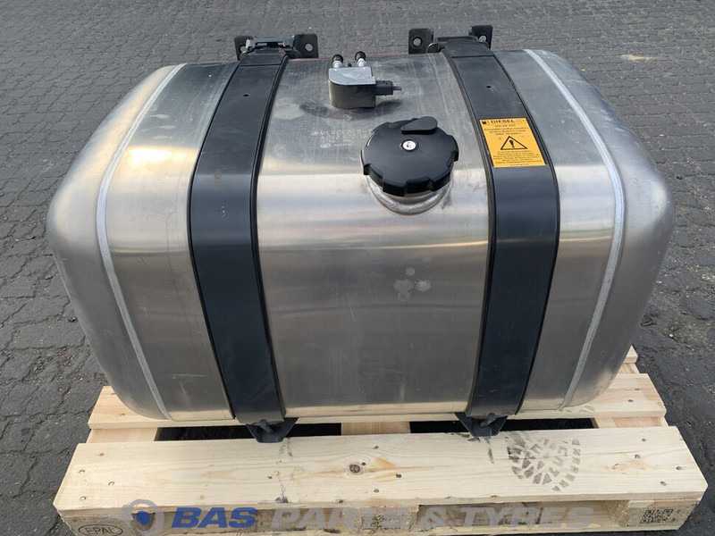 Mercedes-Benz Brandstoftank Mercedes 290 Liter A 009 542 81 18 - Kütusepaak - Veoauto: pilt 1 Mercedes-Benz Brandstoftank Mercedes 290 Liter A 009 542 81 18 - Kütusepaak - Veoauto: pilt 1