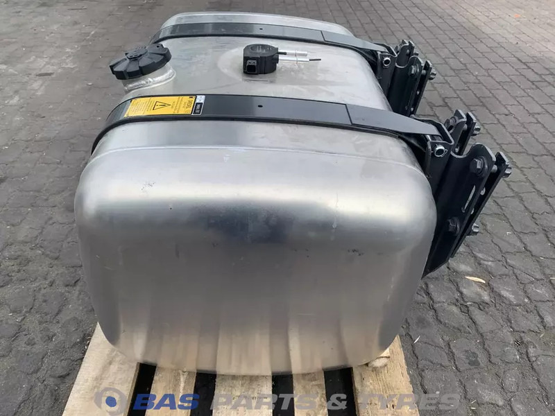 Mercedes-Benz Brandstoftank Mercedes 290 Liter A 960 470 00 04 - Kütusepaak - Veoauto: pilt 2 Mercedes-Benz Brandstoftank Mercedes 290 Liter A 960 470 00 04 - Kütusepaak - Veoauto: pilt 2