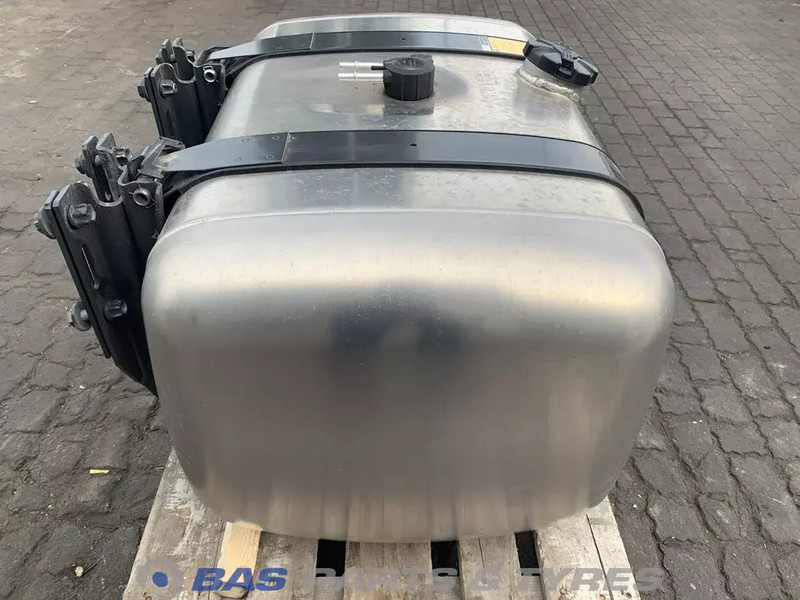 Mercedes-Benz Brandstoftank Mercedes 290 Liter A 960 470 00 04 - Kütusepaak - Veoauto: pilt 4 Mercedes-Benz Brandstoftank Mercedes 290 Liter A 960 470 00 04 - Kütusepaak - Veoauto: pilt 4