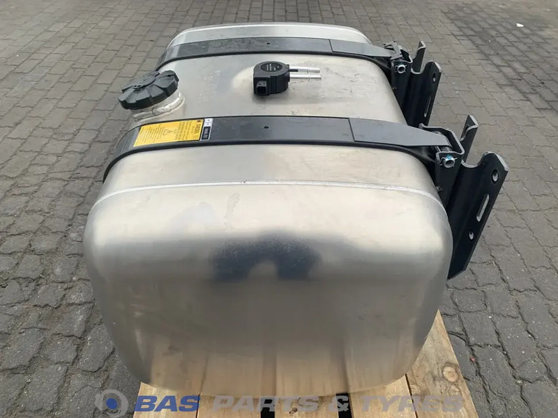 Mercedes-Benz Brandstoftank Mercedes 290 Liter A 960 470 00 04 - Kütusepaak - Veoauto: pilt 2 Mercedes-Benz Brandstoftank Mercedes 290 Liter A 960 470 00 04 - Kütusepaak - Veoauto: pilt 2