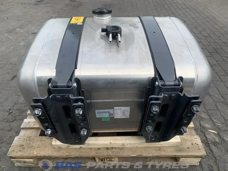 Mercedes-Benz Brandstoftank Mercedes 290 Liter A 960 470 00 04 - Kütusepaak - Veoauto: pilt 3 Mercedes-Benz Brandstoftank Mercedes 290 Liter A 960 470 00 04 - Kütusepaak - Veoauto: pilt 3