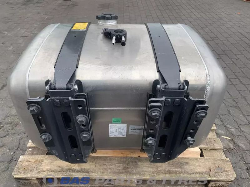 Mercedes-Benz Brandstoftank Mercedes 290 Liter A 960 470 00 04 - Kütusepaak - Veoauto: pilt 3 Mercedes-Benz Brandstoftank Mercedes 290 Liter A 960 470 00 04 - Kütusepaak - Veoauto: pilt 3