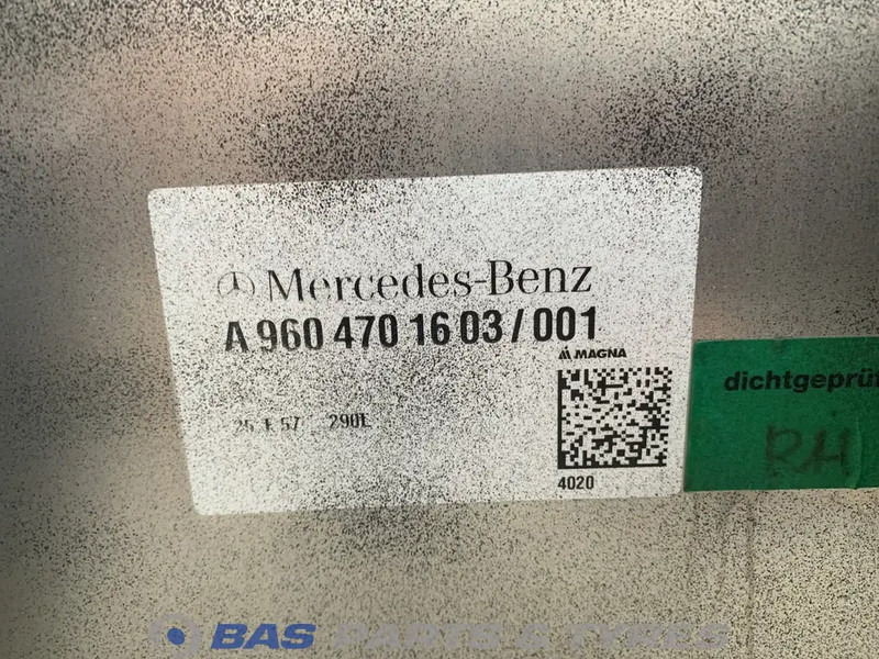 Mercedes-Benz Brandstoftank Mercedes 290 Liter A 960 470 00 04 - Kütusepaak - Veoauto: pilt 5 Mercedes-Benz Brandstoftank Mercedes 290 Liter A 960 470 00 04 - Kütusepaak - Veoauto: pilt 5