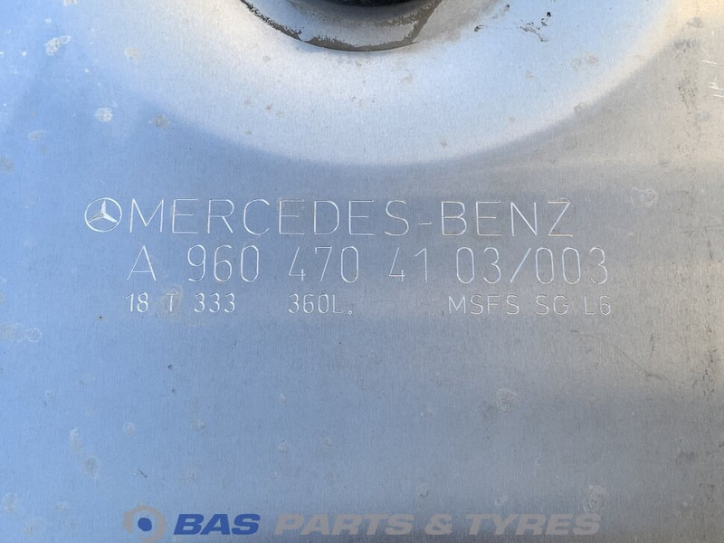 Mercedes-Benz Brandstoftank Mercedes 360 Liter A 960 470 51 04 - Kütusepaak - Veoauto: pilt 5 Mercedes-Benz Brandstoftank Mercedes 360 Liter A 960 470 51 04 - Kütusepaak - Veoauto: pilt 5
