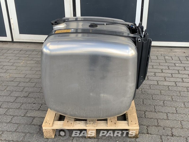 Mercedes-Benz Brandstoftank Mercedes 360 Liter A 960 470 51 04 - Kütusepaak - Veoauto: pilt 2 Mercedes-Benz Brandstoftank Mercedes 360 Liter A 960 470 51 04 - Kütusepaak - Veoauto: pilt 2