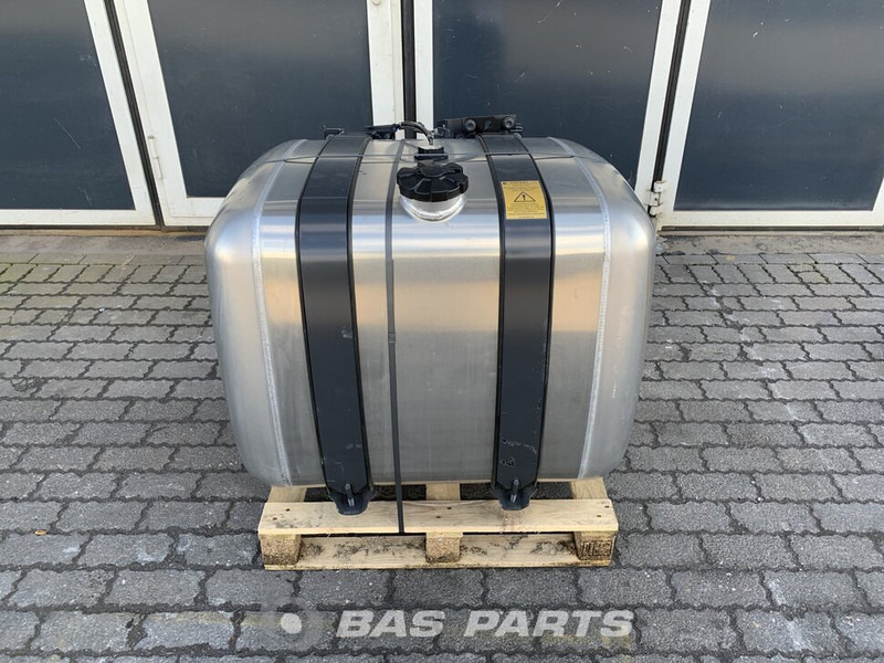 Mercedes-Benz Brandstoftank Mercedes 360 Liter A 960 470 51 04 - Kütusepaak - Veoauto: pilt 1 Mercedes-Benz Brandstoftank Mercedes 360 Liter A 960 470 51 04 - Kütusepaak - Veoauto: pilt 1