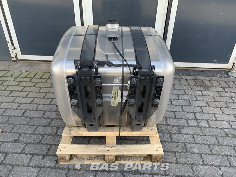Mercedes-Benz Brandstoftank Mercedes 360 Liter A 960 470 51 04 - Kütusepaak - Veoauto: pilt 3 Mercedes-Benz Brandstoftank Mercedes 360 Liter A 960 470 51 04 - Kütusepaak - Veoauto: pilt 3