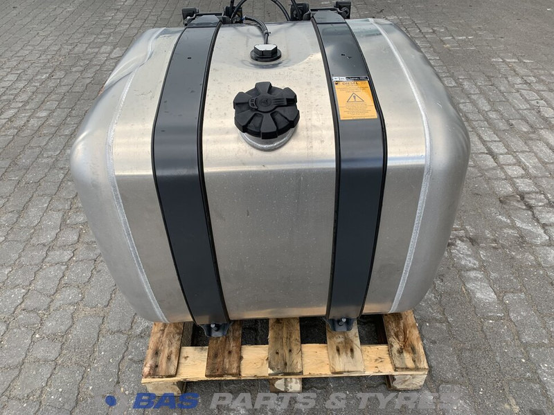 Mercedes-Benz Brandstoftank Mercedes 360 Liter A 960 470 51 04 - Kütusepaak - Veoauto: pilt 1 Mercedes-Benz Brandstoftank Mercedes 360 Liter A 960 470 51 04 - Kütusepaak - Veoauto: pilt 1