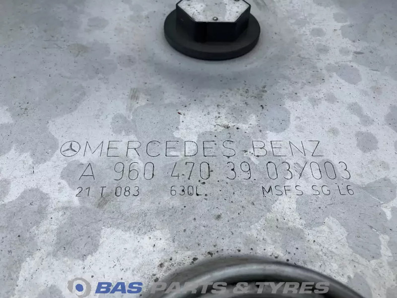 Mercedes-Benz Brandstoftank Mercedes 630 Liter A 960 470 39 03 - Kütusepaak - Veoauto: pilt 5 Mercedes-Benz Brandstoftank Mercedes 630 Liter A 960 470 39 03 - Kütusepaak - Veoauto: pilt 5